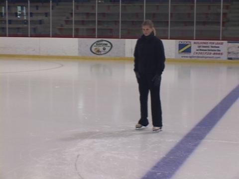 Ice Skating Turns: Back Inside Three Turns (Amy Brolsma)