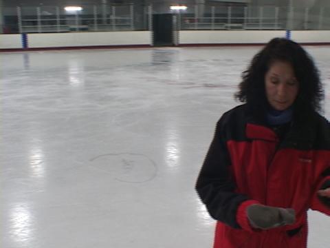 Ice Skating Spins For Beginners:  Which Arm Leads Into The Spin (Bobbe Shire)